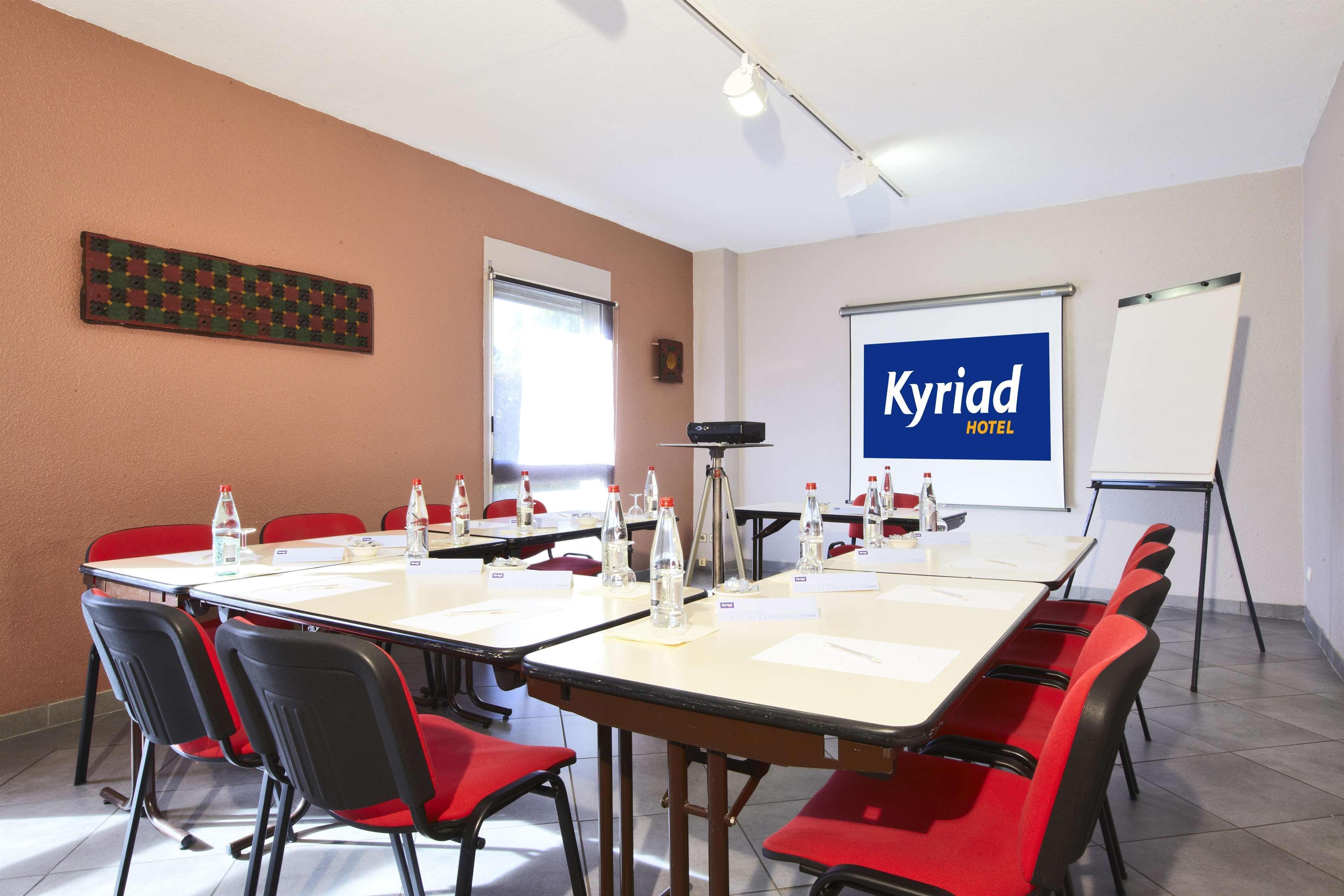 Kyriad Toulon Est Hyeres La Garde La Garde  Exterior foto
